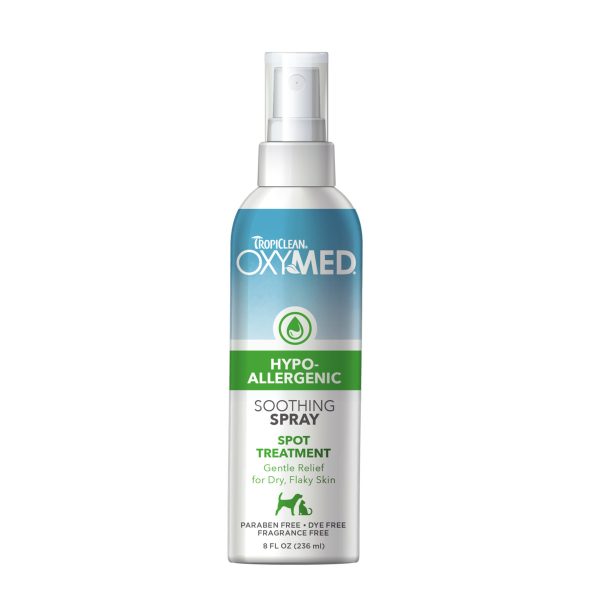 ספריי TropiClean OxyMed היפו־אלרגני 236 מ"ל – מספק הקלה בגירודים, יובש ואי־נוחות בעור לכלבים וחתולים, ללא פרבנים.