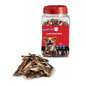 חטיף לכלבים בצורת פרוסות סטייק כבש רכות ועשירות בחלבון באריזת 600 גרם