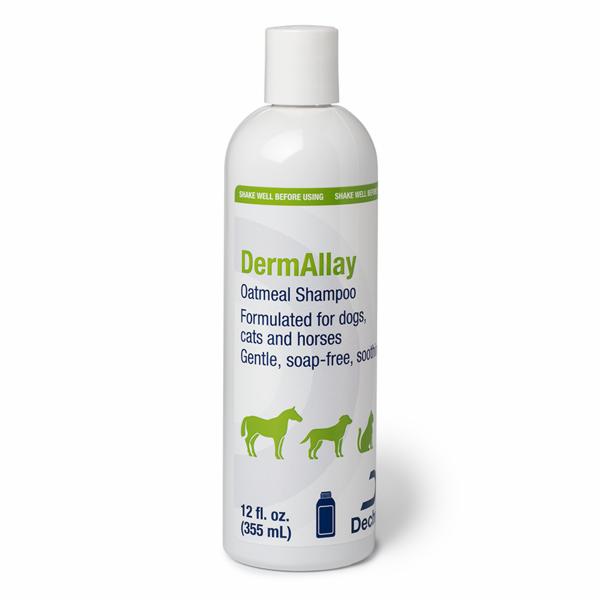 בקבוק שמפו חיות מחמד על בסיס שיבולת שועל בנפח 355 מ״ל.