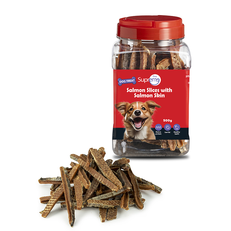 חטיף לכלבים פרוסות סלמון עם עור סלמון באריזת 500 גרם